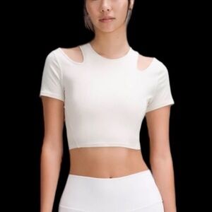 NWT Lululemon Shoulder Cut-Out Yoga T-Shirt